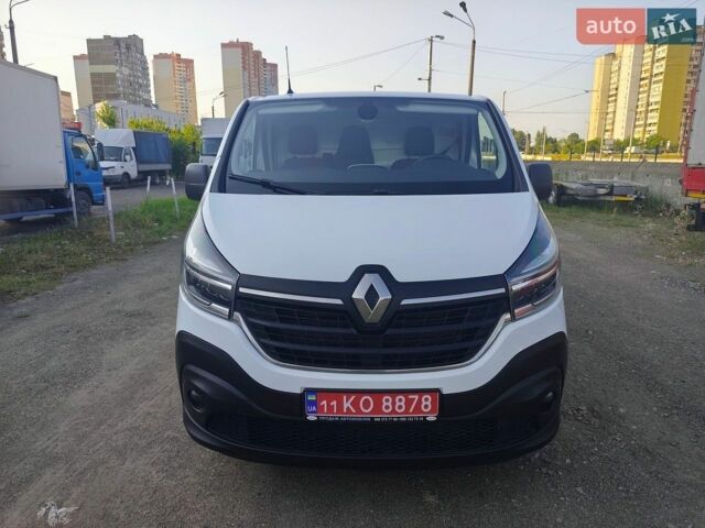 Белый Рено Трафик, объемом двигателя 2 л и пробегом 171 тыс. км за 18500 $, фото 1 на Automoto.ua