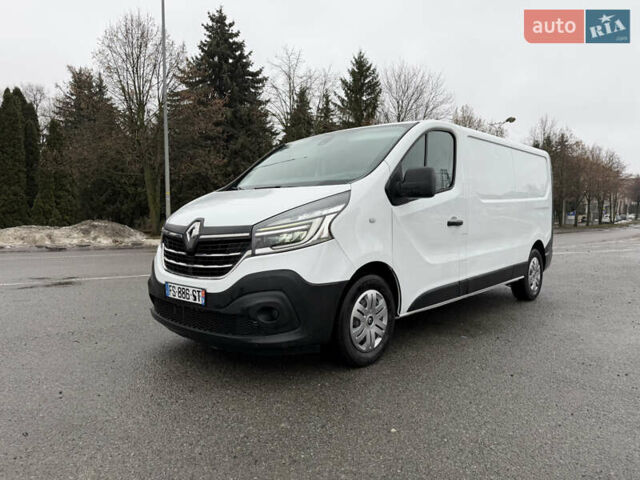 Білий Рено Трафік, об'ємом двигуна 2 л та пробігом 140 тис. км за 17999 $, фото 1 на Automoto.ua