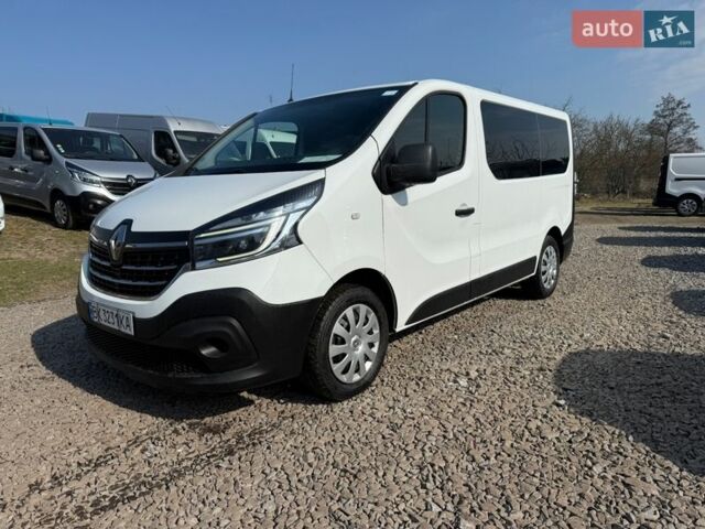 Білий Рено Трафік, об'ємом двигуна 2 л та пробігом 206 тис. км за 19800 $, фото 1 на Automoto.ua