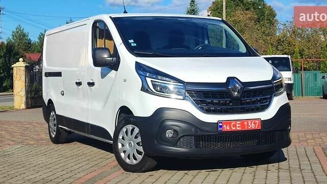 Белый Рено Трафик, объемом двигателя 2 л и пробегом 182 тыс. км за 17600 $, фото 1 на Automoto.ua