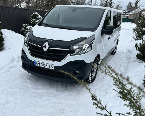 Білий Рено Трафік, об'ємом двигуна 2 л та пробігом 94 тис. км за 23500 $, фото 1 на Automoto.ua