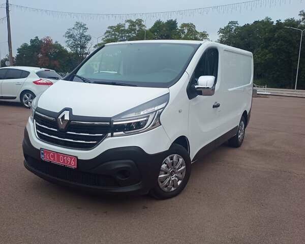 Білий Рено Трафік, об'ємом двигуна 2 л та пробігом 195 тис. км за 17000 $, фото 1 на Automoto.ua