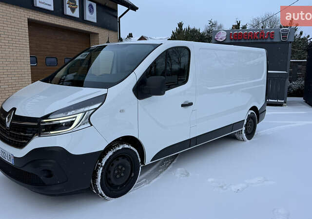 Білий Рено Трафік, об'ємом двигуна 2 л та пробігом 163 тис. км за 19400 $, фото 1 на Automoto.ua