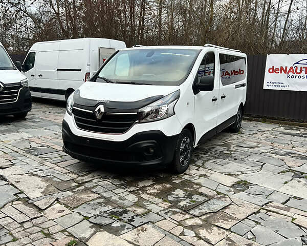 Білий Рено Трафік, об'ємом двигуна 2 л та пробігом 130 тис. км за 23999 $, фото 1 на Automoto.ua