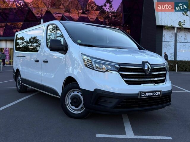 Білий Рено Трафік, об'ємом двигуна 2 л та пробігом 183 тис. км за 29990 $, фото 1 на Automoto.ua