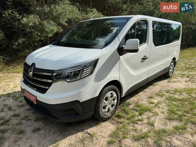 Білий Рено Трафік, об'ємом двигуна 2 л та пробігом 165 тис. км за 27500 $, фото 1 на Automoto.ua