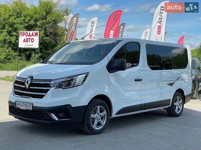 Білий Рено Трафік, об'ємом двигуна 2 л та пробігом 8 тис. км за 32955 $, фото 1 на Automoto.ua