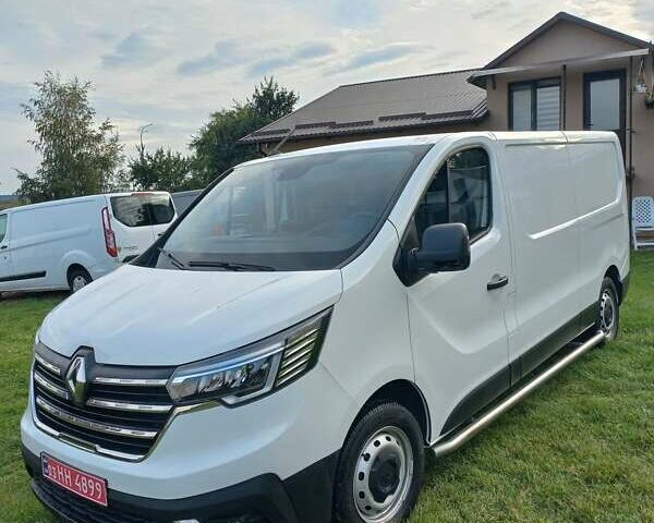 Белый Рено Трафик, объемом двигателя 2 л и пробегом 164 тыс. км за 21700 $, фото 1 на Automoto.ua