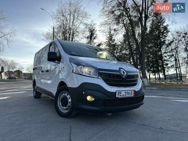 Белый Рено Трафик, объемом двигателя 2 л и пробегом 26 тыс. км за 21999 $, фото 1 на Automoto.ua