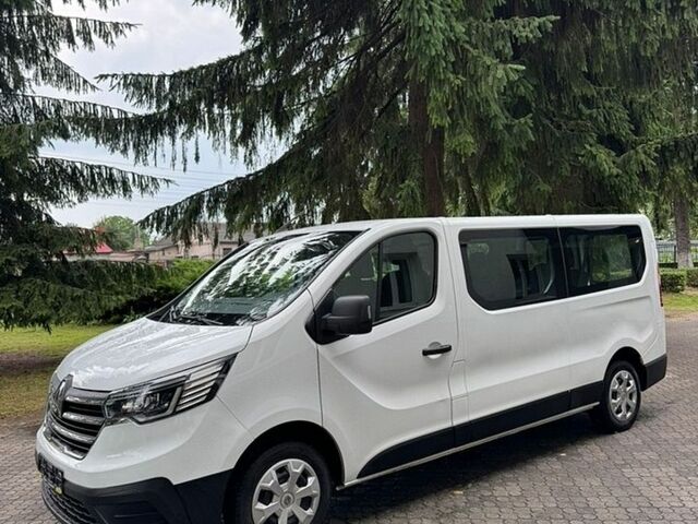 Белый Рено Трафик, объемом двигателя 2 л и пробегом 157 тыс. км за 26800 $, фото 1 на Automoto.ua