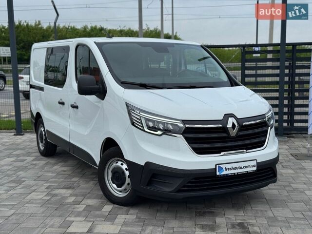 Білий Рено Трафік, об'ємом двигуна 2 л та пробігом 142 тис. км за 24400 $, фото 1 на Automoto.ua