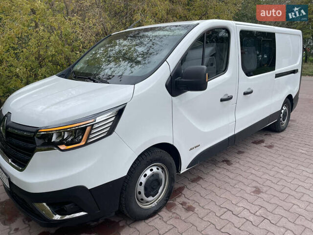 Білий Рено Трафік, об'ємом двигуна 2 л та пробігом 79 тис. км за 35000 $, фото 1 на Automoto.ua