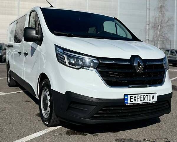 Білий Рено Трафік, об'ємом двигуна 0 л та пробігом 127 тис. км за 30000 $, фото 1 на Automoto.ua