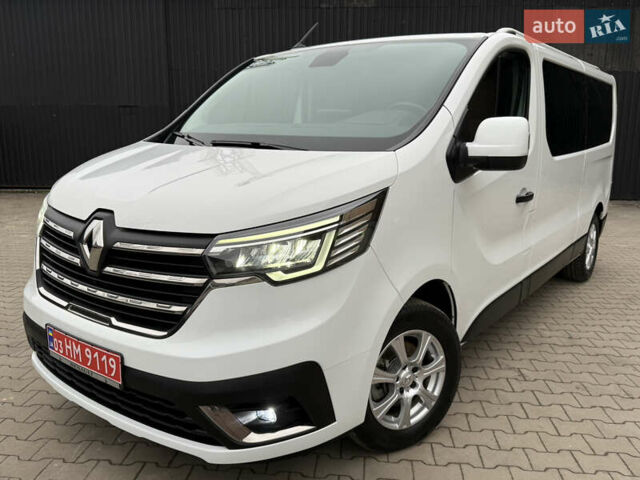 Білий Рено Трафік, об'ємом двигуна 2 л та пробігом 181 тис. км за 26850 $, фото 1 на Automoto.ua