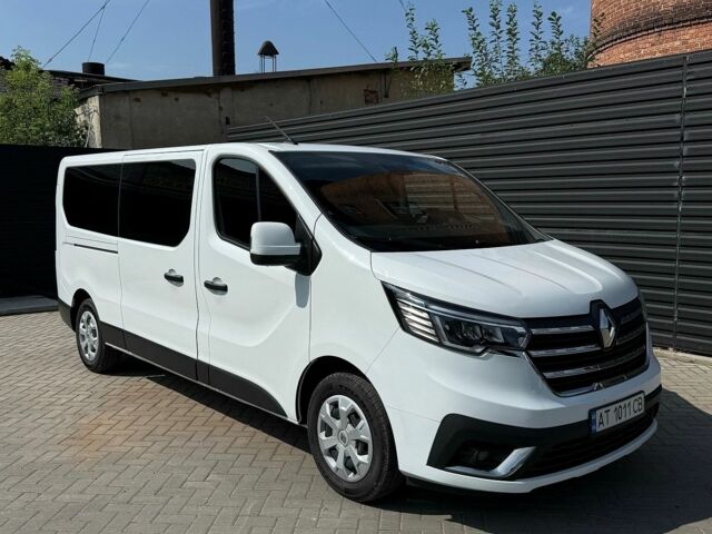 Белый Рено Трафик, объемом двигателя 2 л и пробегом 145 тыс. км за 27500 $, фото 1 на Automoto.ua