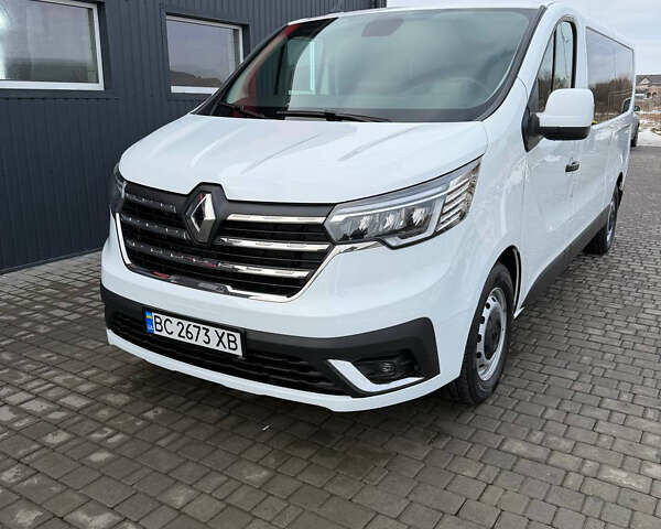 Білий Рено Трафік, об'ємом двигуна 2 л та пробігом 35 тис. км за 29999 $, фото 1 на Automoto.ua