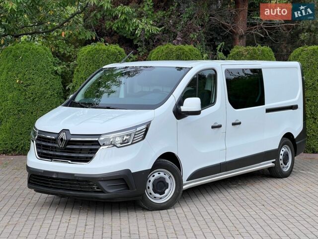 Білий Рено Трафік, об'ємом двигуна 2 л та пробігом 9 тис. км за 29599 $, фото 1 на Automoto.ua