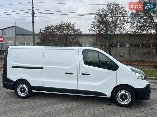 Белый Рено Трафик, объемом двигателя 1.6 л и пробегом 217 тыс. км за 16400 $, фото 1 на Automoto.ua
