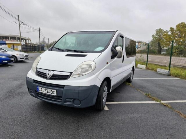 Белый Рено Трафик, объемом двигателя 2 л и пробегом 330 тыс. км за 7800 $, фото 1 на Automoto.ua