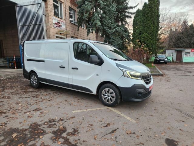 Белый Рено Трафик, объемом двигателя 2 л и пробегом 115 тыс. км за 18500 $, фото 1 на Automoto.ua