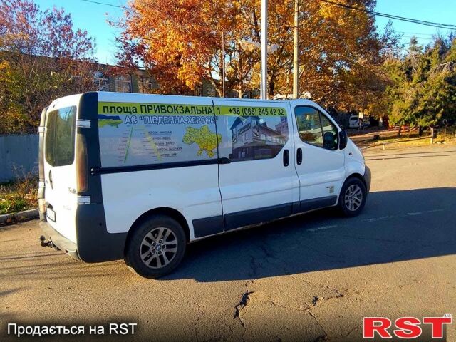 Білий Рено Трафік, об'ємом двигуна 1.9 л та пробігом 250 тис. км за 6500 $, фото 1 на Automoto.ua