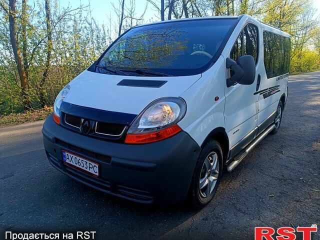 Белый Рено Трафик, объемом двигателя 1.9 л и пробегом 308 тыс. км за 7500 $, фото 1 на Automoto.ua