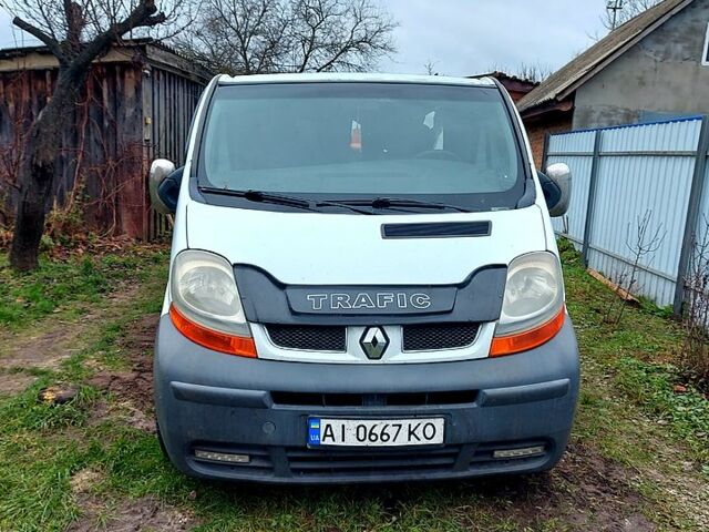Білий Рено Трафік, об'ємом двигуна 1.9 л та пробігом 348 тис. км за 4500 $, фото 1 на Automoto.ua