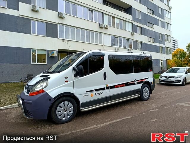 Белый Рено Трафик, объемом двигателя 1.5 л и пробегом 274 тыс. км за 7650 $, фото 1 на Automoto.ua