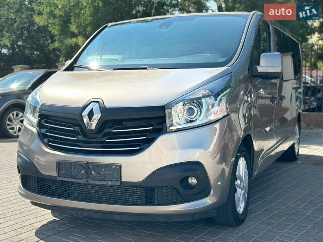 Бежевий Рено Трафік, об'ємом двигуна 1.6 л та пробігом 230 тис. км за 15900 $, фото 1 на Automoto.ua
