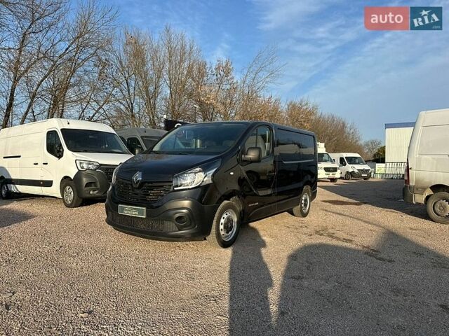 Черный Рено Трафик, объемом двигателя 1.6 л и пробегом 212 тыс. км за 13300 $, фото 1 на Automoto.ua