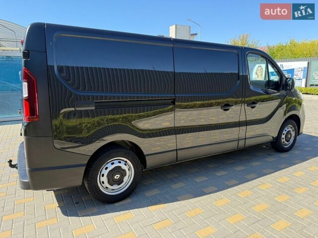 Черный Рено Трафик, объемом двигателя 0 л и пробегом 174 тыс. км за 16700 $, фото 1 на Automoto.ua
