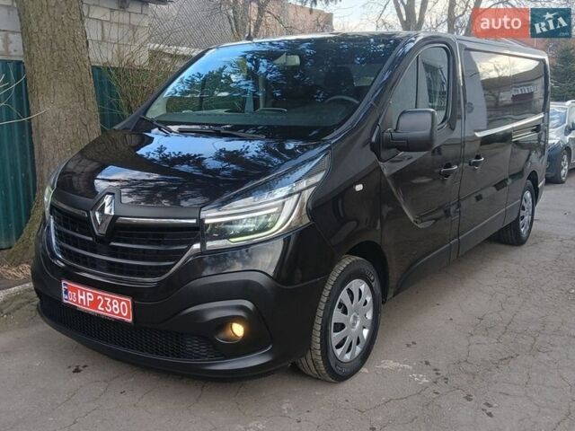 Чорний Рено Трафік, об'ємом двигуна 2 л та пробігом 177 тис. км за 19850 $, фото 1 на Automoto.ua