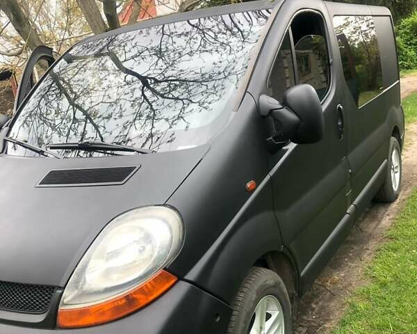 Чорний Рено Трафік, об'ємом двигуна 1.9 л та пробігом 413 тис. км за 6000 $, фото 1 на Automoto.ua