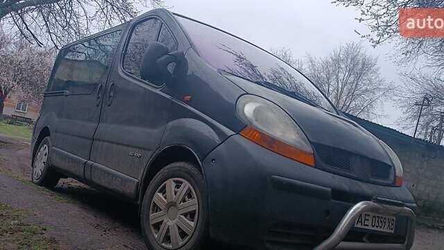 Чорний Рено Трафік, об'ємом двигуна 1.87 л та пробігом 999 тис. км за 5500 $, фото 1 на Automoto.ua