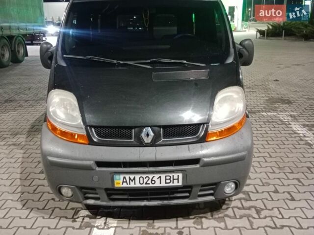 Чорний Рено Трафік, об'ємом двигуна 1.87 л та пробігом 213 тис. км за 8500 $, фото 1 на Automoto.ua