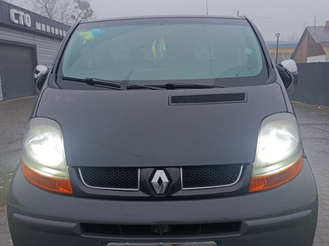 Чорний Рено Трафік, об'ємом двигуна 0 л та пробігом 417 тис. км за 7500 $, фото 1 на Automoto.ua