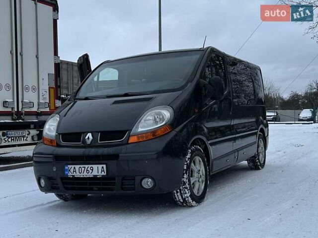 Чорний Рено Трафік, об'ємом двигуна 1.87 л та пробігом 345 тис. км за 8300 $, фото 1 на Automoto.ua