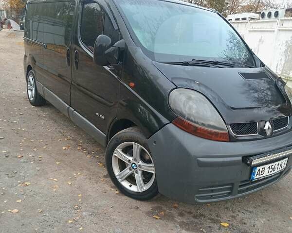Черный Рено Трафик, объемом двигателя 1.9 л и пробегом 360 тыс. км за 8200 $, фото 1 на Automoto.ua
