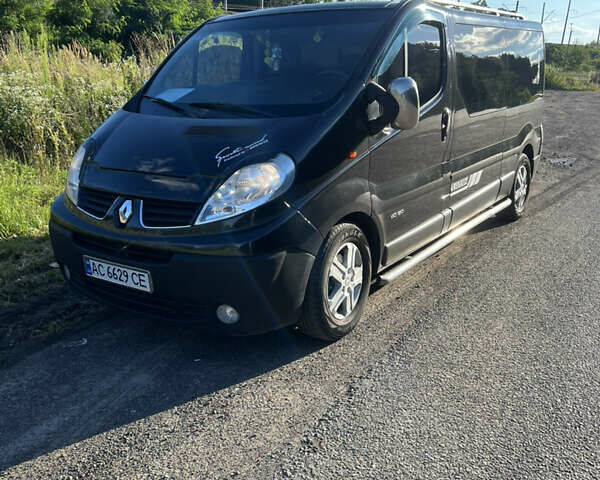 Чорний Рено Трафік, об'ємом двигуна 2.5 л та пробігом 340 тис. км за 8000 $, фото 1 на Automoto.ua