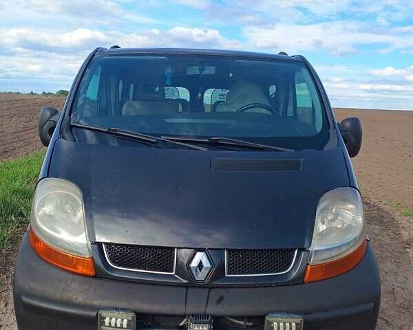 Чорний Рено Трафік, об'ємом двигуна 2.46 л та пробігом 503 тис. км за 8700 $, фото 1 на Automoto.ua