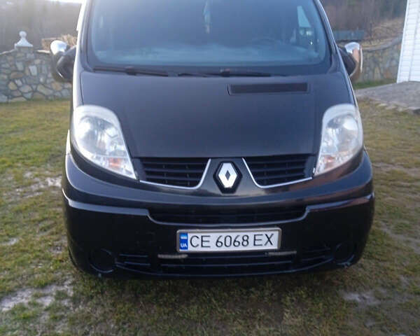 Чорний Рено Трафік, об'ємом двигуна 2 л та пробігом 206 тис. км за 11800 $, фото 1 на Automoto.ua