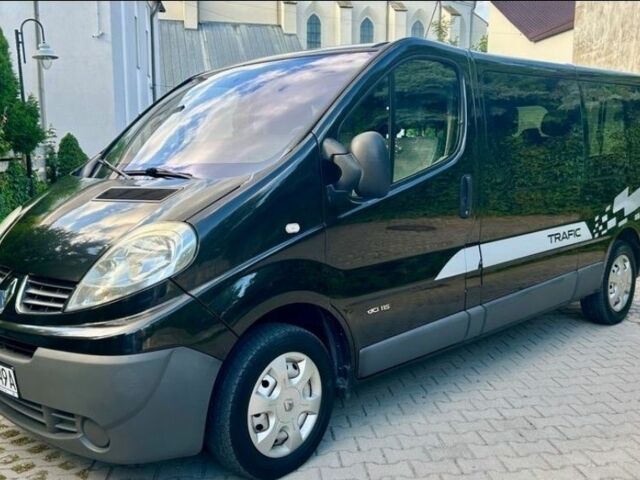 Черный Рено Трафик, объемом двигателя 2 л и пробегом 275 тыс. км за 3500 $, фото 1 на Automoto.ua