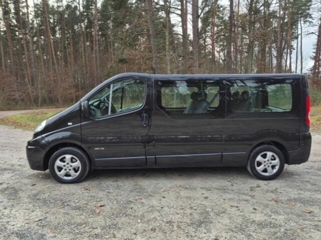 Черный Рено Трафик, объемом двигателя 1.9 л и пробегом 232 тыс. км за 2700 $, фото 1 на Automoto.ua