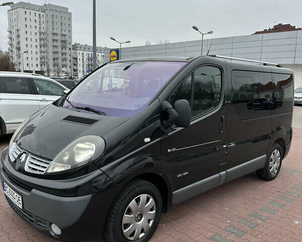 Чорний Рено Трафік, об'ємом двигуна 2.46 л та пробігом 207 тис. км за 12600 $, фото 1 на Automoto.ua
