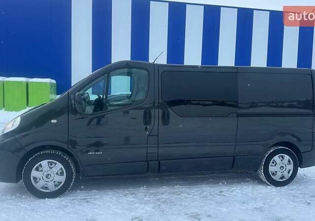 Черный Рено Трафик, объемом двигателя 2.5 л и пробегом 195 тыс. км за 14300 $, фото 1 на Automoto.ua