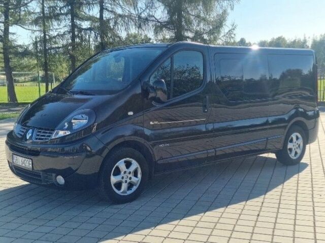 Чорний Рено Трафік, об'ємом двигуна 2 л та пробігом 119 тис. км за 9100 $, фото 1 на Automoto.ua