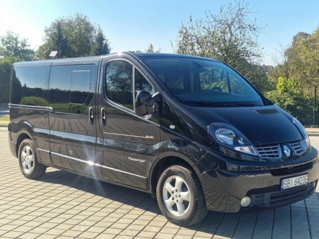 Черный Рено Трафик, объемом двигателя 2 л и пробегом 119 тыс. км за 9000 $, фото 1 на Automoto.ua