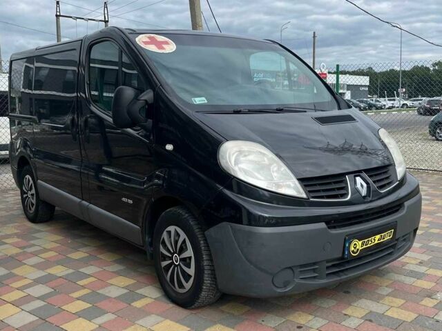 Черный Рено Трафик, объемом двигателя 2 л и пробегом 280 тыс. км за 9800 $, фото 1 на Automoto.ua