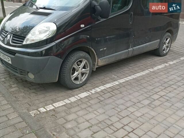 Черный Рено Трафик, объемом двигателя 2 л и пробегом 250 тыс. км за 11600 $, фото 1 на Automoto.ua