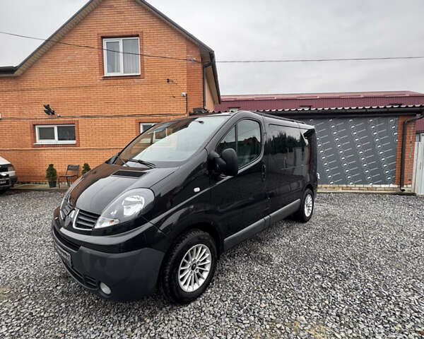 Черный Рено Трафик, объемом двигателя 2 л и пробегом 264 тыс. км за 16500 $, фото 1 на Automoto.ua